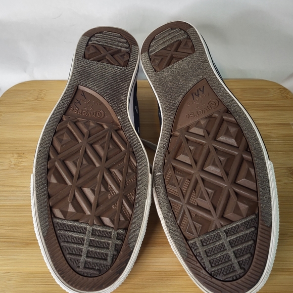 Classic low top converse sneakers - Picture 5 of 7